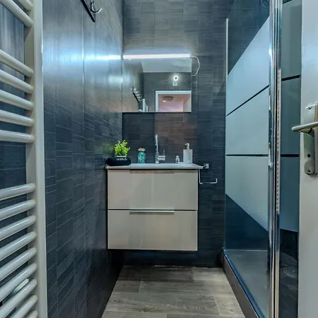 - Cozy 1br Right On Slopes * Val Thorens